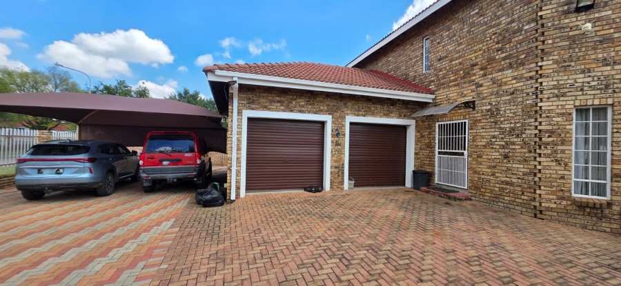 4 Bedroom Property for Sale in Miederpark North West